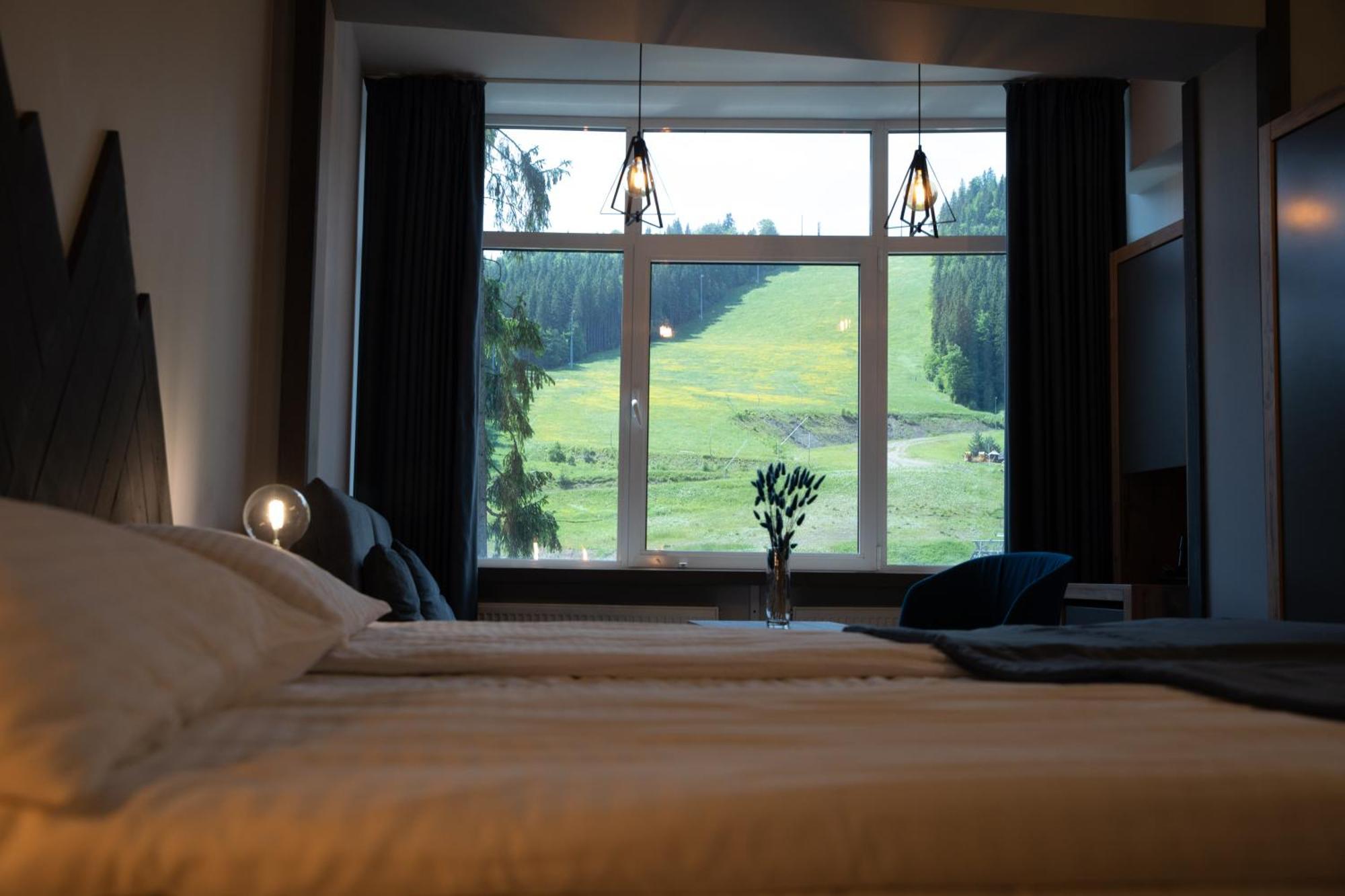 Blue Mountain Hotel Bukovel Luaran gambar