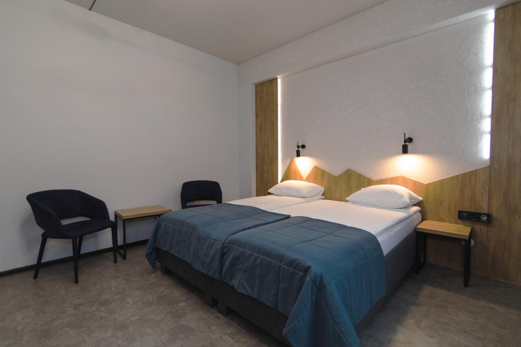 Blue Mountain Hotel Bukovel Bilik gambar