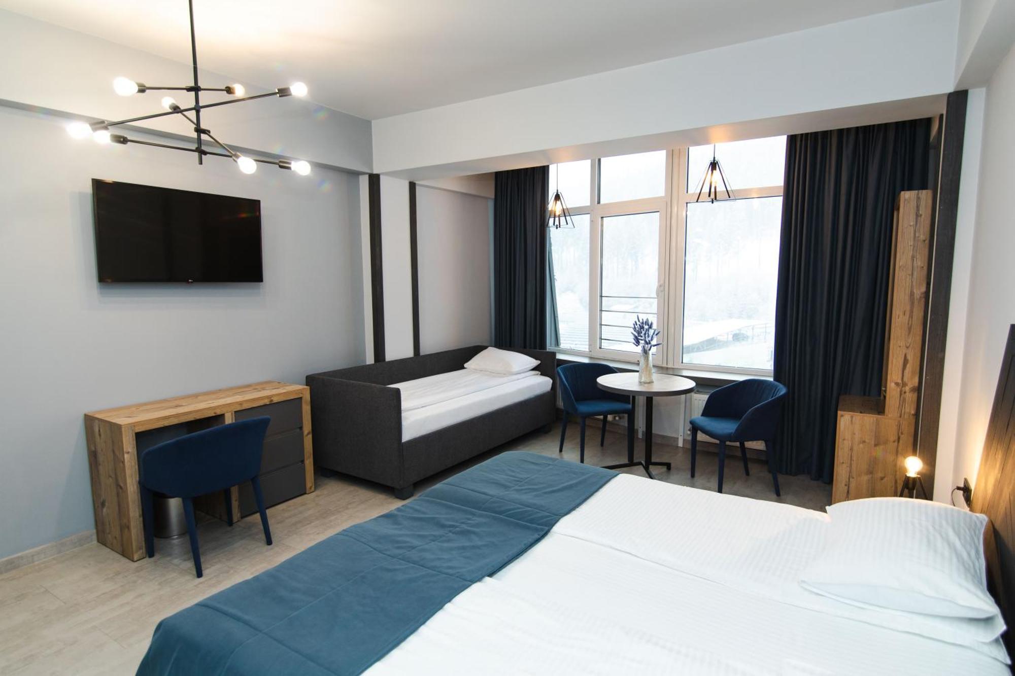 Blue Mountain Hotel Bukovel Bilik gambar